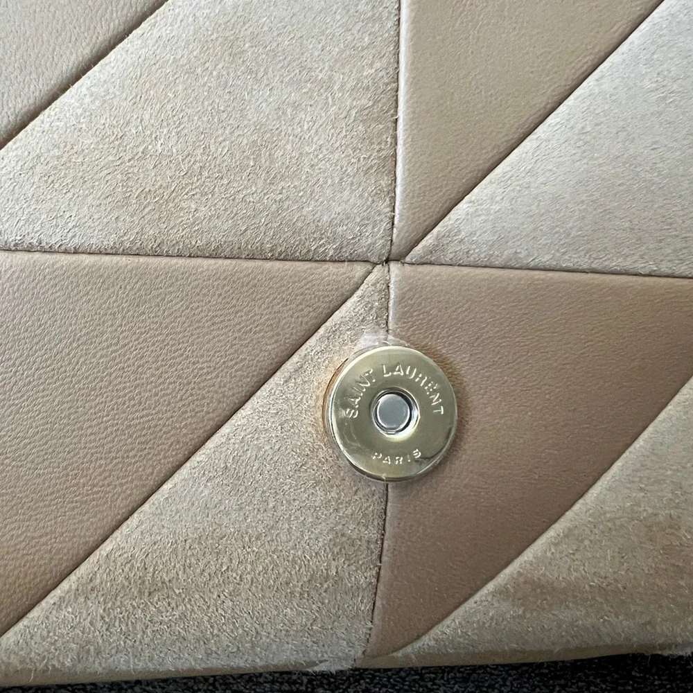 Saint Laurent Quilted Patchwork Leather Shoulder Bag in Beige - Picture 7 of 11